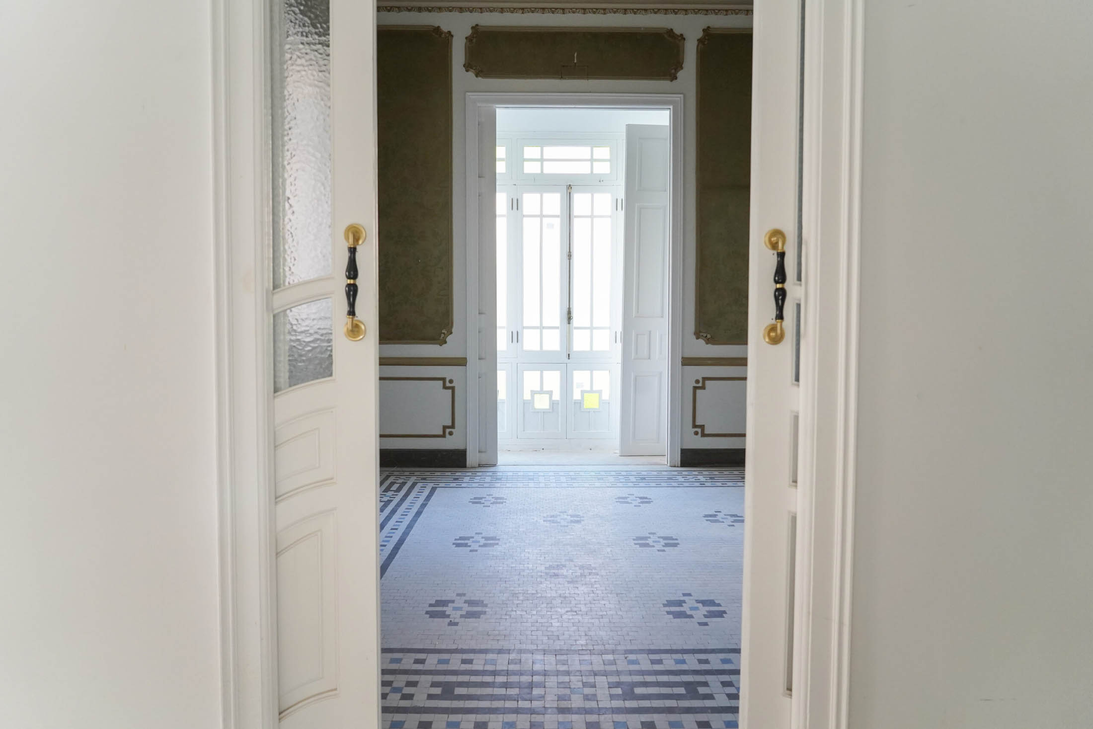 FLAT_ Restauración del conocido Chalet del Medico en la Av del Puerto